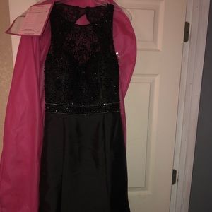 Black prom dress size 8